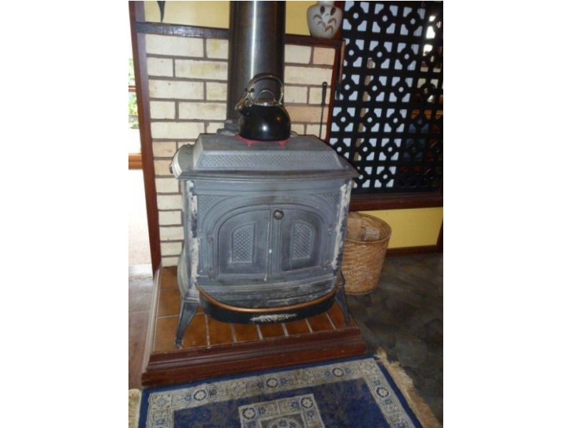 2 Taroona Street, Gravelly Beach TAS 7276