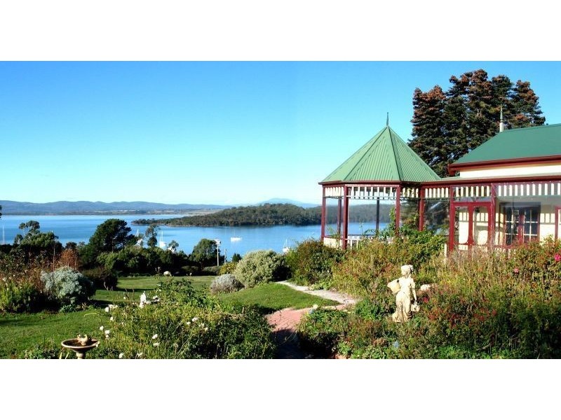 77 Flinders Street, Beauty Point TAS 7270