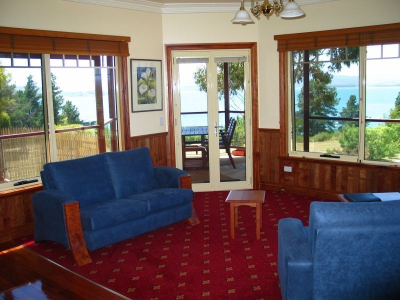 77 Flinders Street, Beauty Point TAS 7270