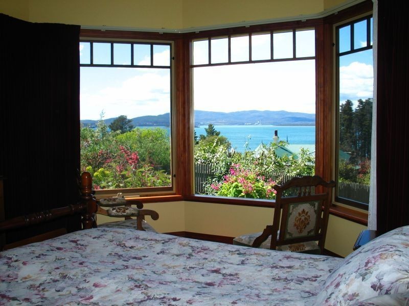 77 Flinders Street, Beauty Point TAS 7270