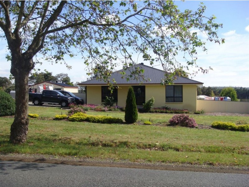 20 Weld Street, Beaconsfield TAS 7270