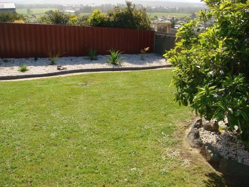 8 Ross Street, Beauty Point TAS 7270