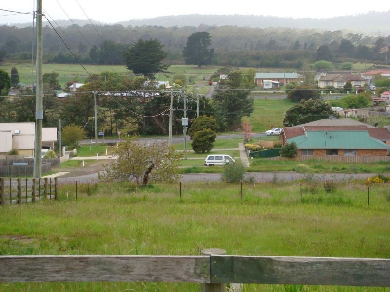 40 Brooklyn Street, Beaconsfield TAS 7270