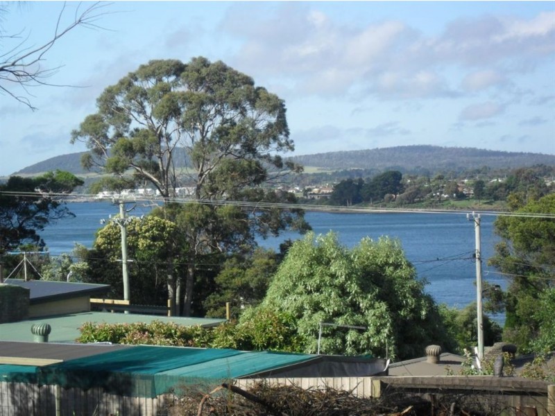 86 Sunset Boulevard, Clarence Point TAS 7270