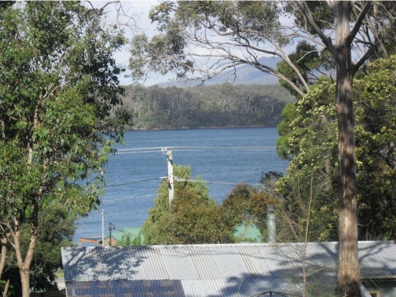 86 Sunset Boulevard, Clarence Point TAS 7270