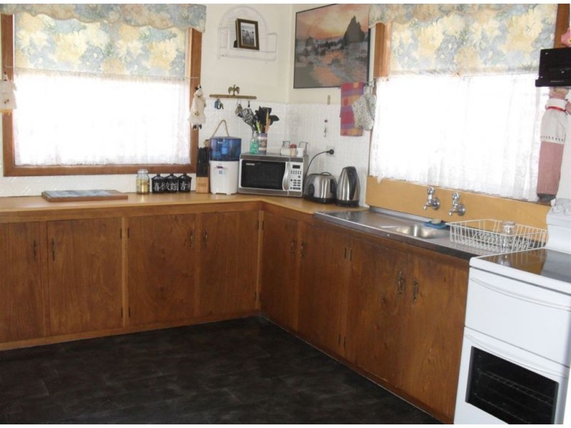 37 Payne Street, Beaconsfield TAS 7270