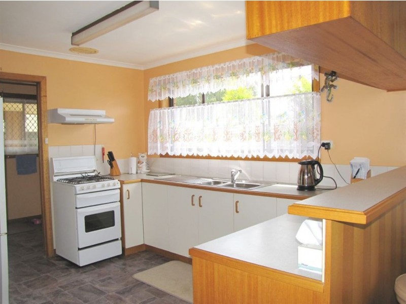 5 Kitchener Avenue, Beauty Point TAS 7270