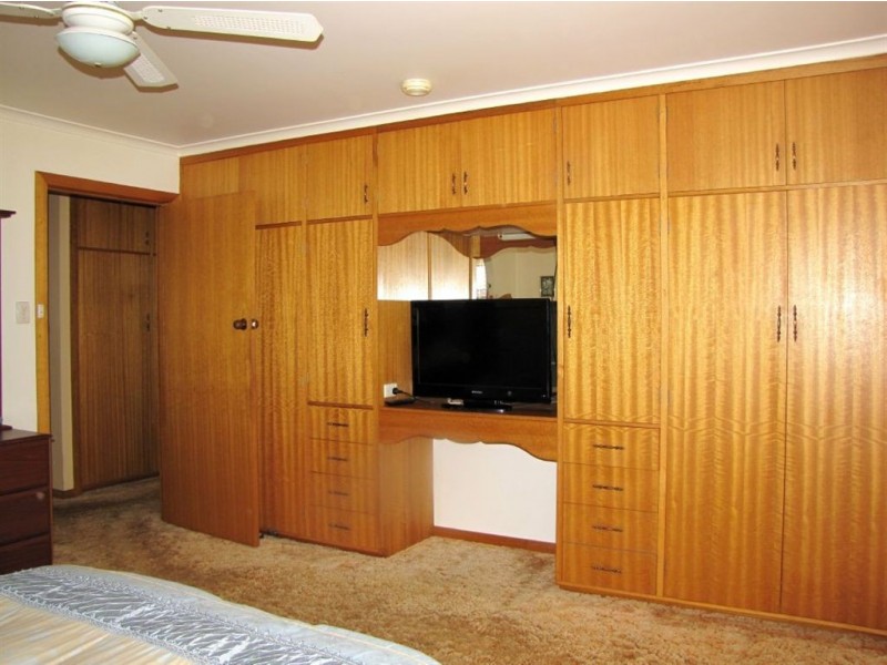 5 Kitchener Avenue, Beauty Point TAS 7270
