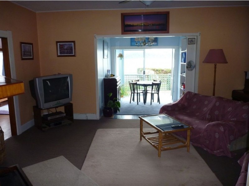 13 Lenborough Street, Beauty Point TAS 7270