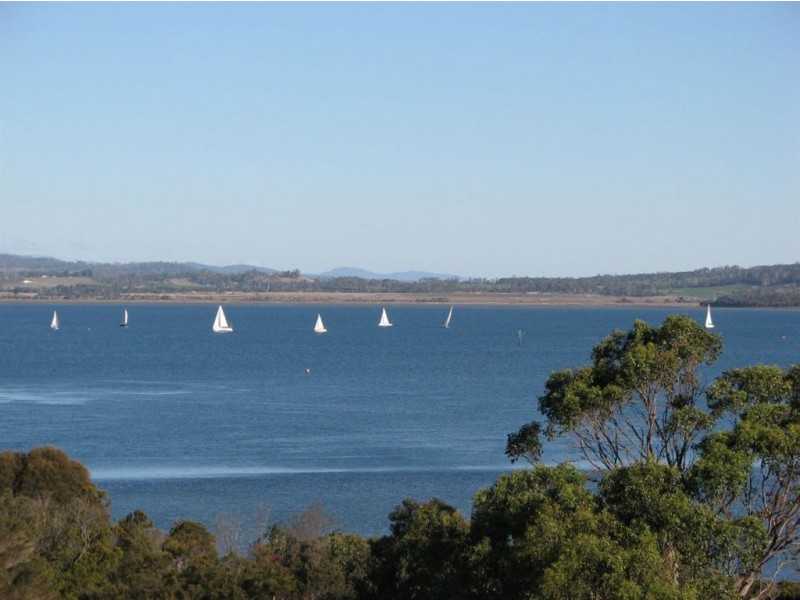 154 Sunset Boulevard, Clarence Point TAS 7270