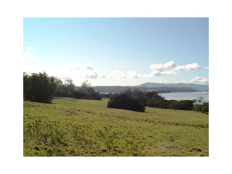 154 Sunset Boulevard, Clarence Point TAS 7270
