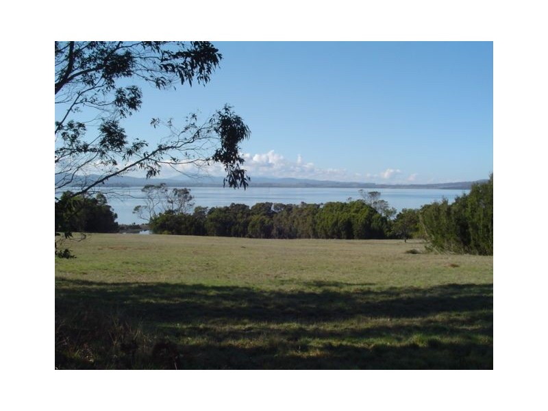 154 Sunset Boulevard, Clarence Point TAS 7270