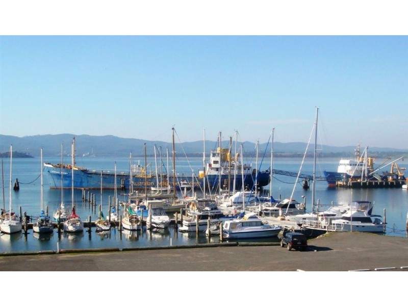 124 Flinders Street, Beauty Point TAS 7270