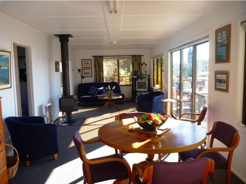 124 Flinders Street, Beauty Point TAS 7270