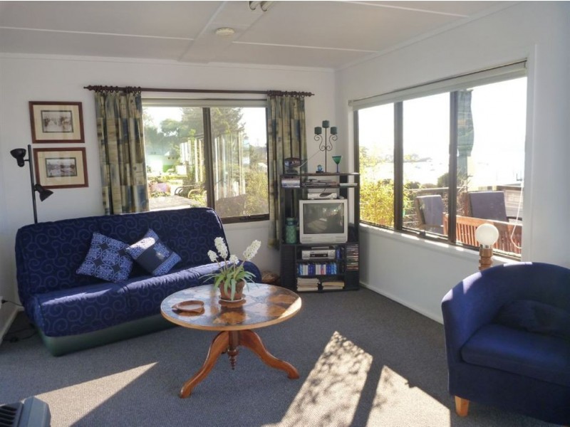 124 Flinders Street, Beauty Point TAS 7270
