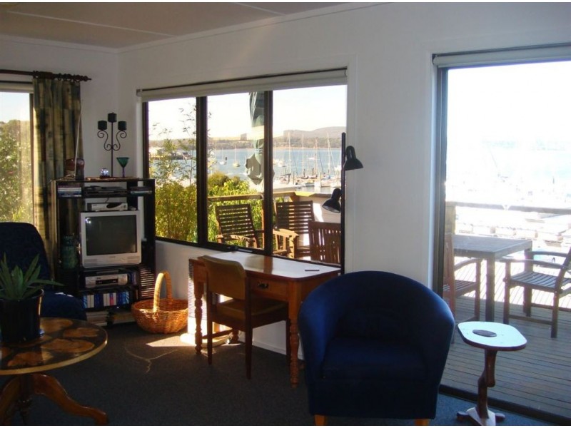 124 Flinders Street, Beauty Point TAS 7270