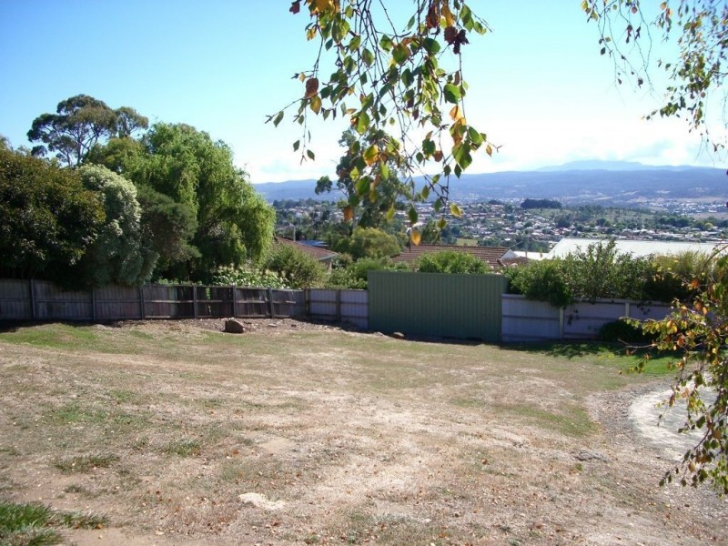 87 Gibson, Kings Meadows TAS 7249