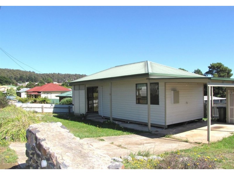 12 Crowther Street, Beaconsfield TAS 7270