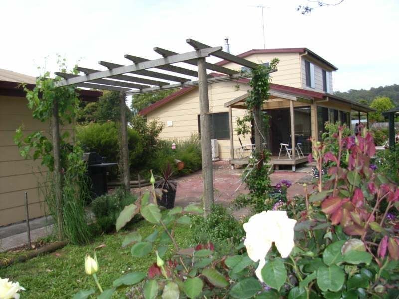 31 Crowther Street, Beaconsfield TAS 7270