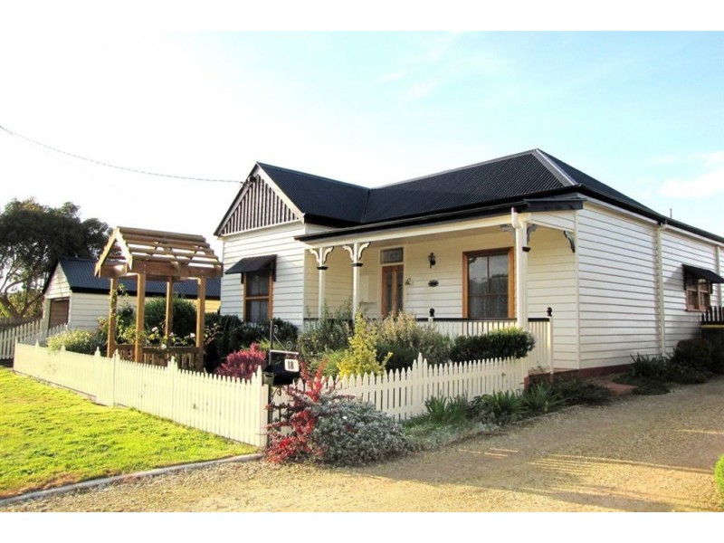18 Archer Street, Beaconsfield TAS 7270