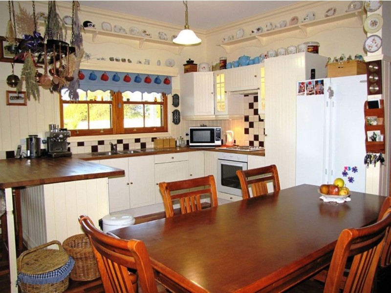 18 Archer Street, Beaconsfield TAS 7270