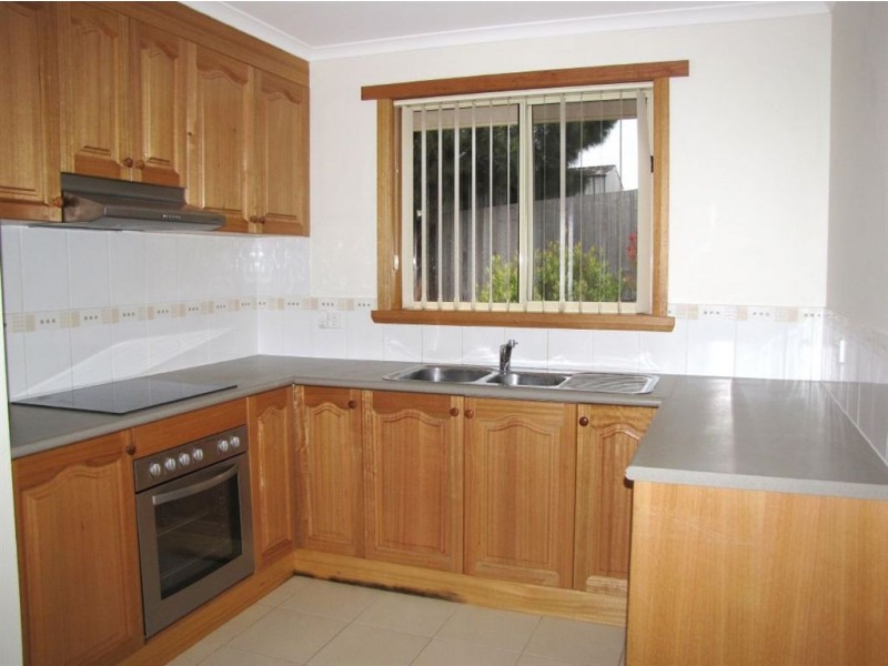 2/1 Cosgrove Court, Beauty Point TAS 7270