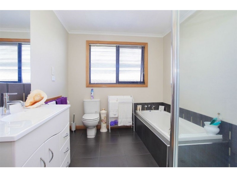 4426 West Tamar Highway, Beauty Point TAS 7270
