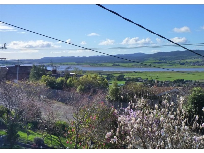 33 Rannoch Ave, Riverside TAS 7250