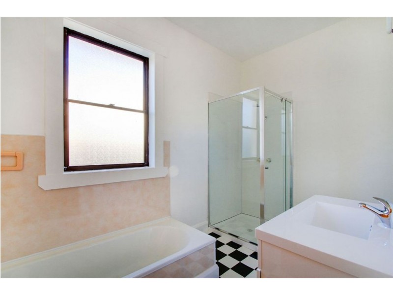 156 Oxford Street, Beauty Point TAS 7270