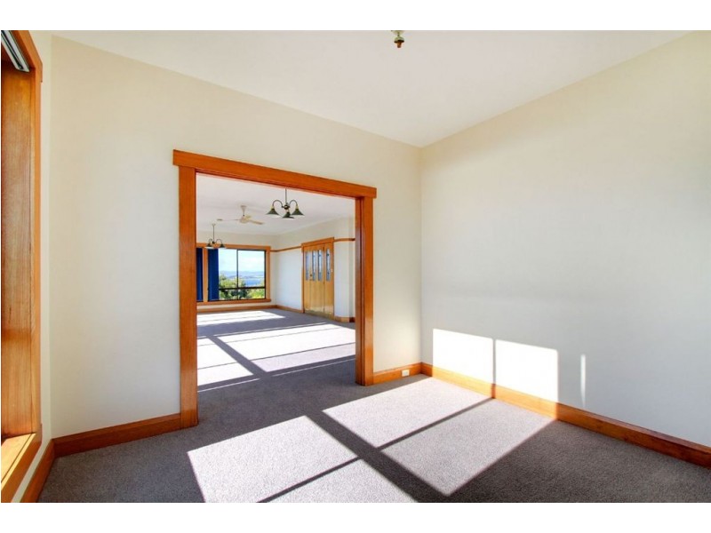 156 Oxford Street, Beauty Point TAS 7270