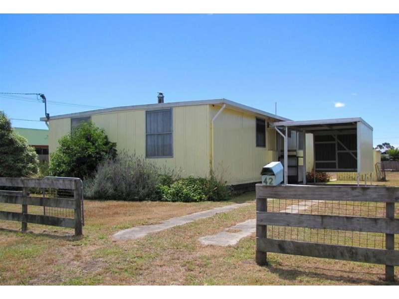 42 Scott Street, Beauty Point TAS 7270