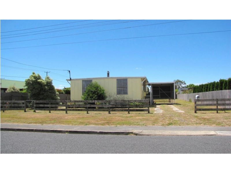 42 Scott Street, Beauty Point TAS 7270
