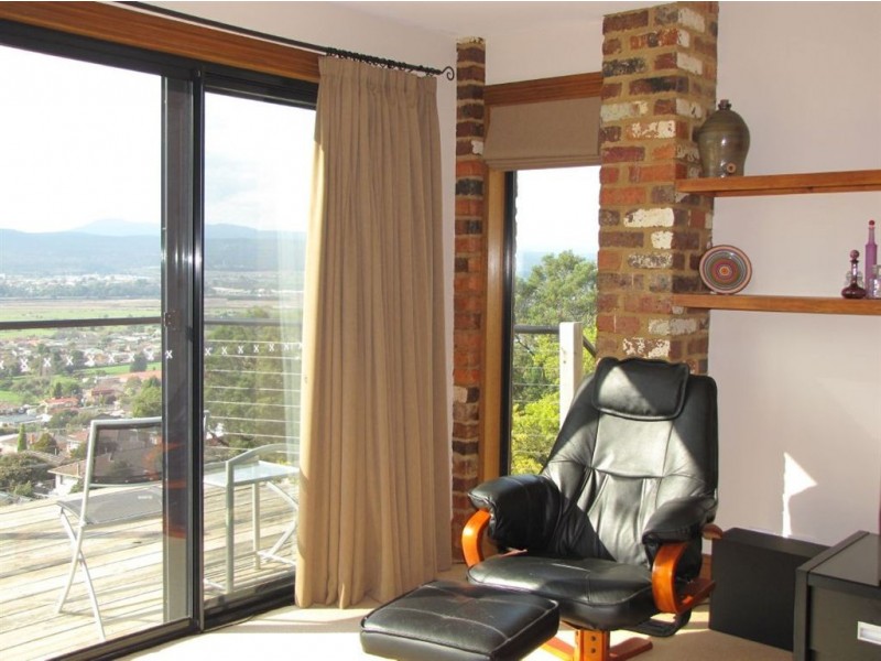 24 Allison Avenue, Riverside TAS 7250