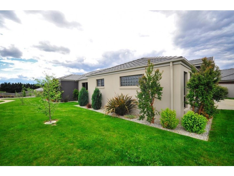 6 Sarinda Close, Newnham TAS 7248