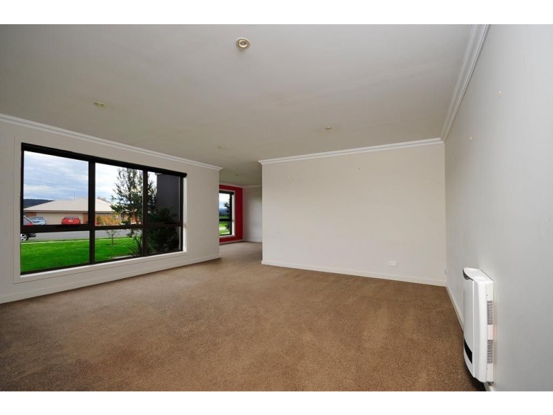 6 Sarinda Close, Newnham TAS 7248