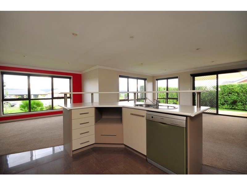 6 Sarinda Close, Newnham TAS 7248