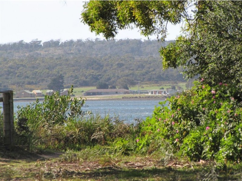 871B Foreshore Road, Kelso TAS 7270
