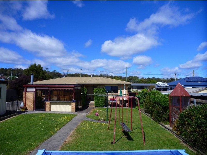 14 Jellico Street, Beauty Point TAS 7270