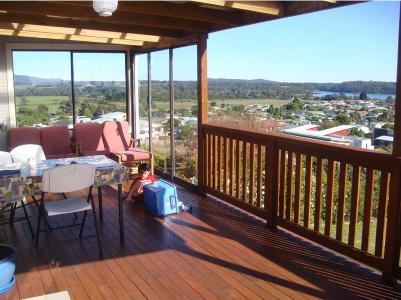 12 Ross Street, Beauty Point TAS 7270