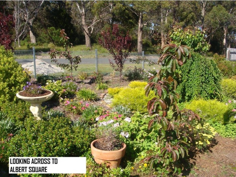 12 Ross Street, Beauty Point TAS 7270