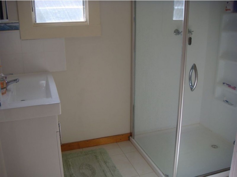 12 Ross Street, Beauty Point TAS 7270