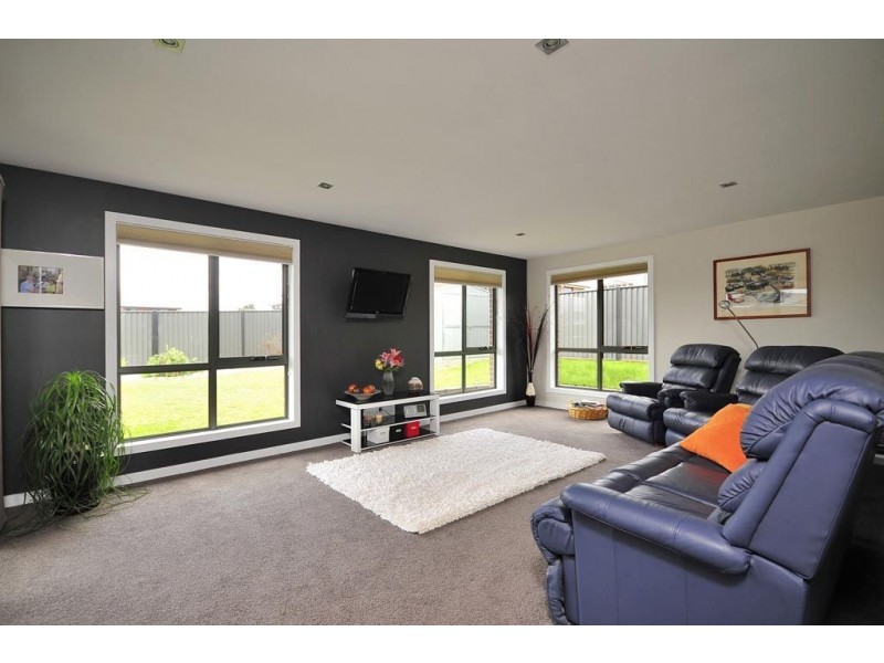 7 Orchard Avenue, Legana TAS 7277