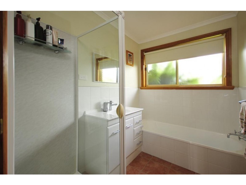 5 Wongarra Ave, Legana TAS 7277