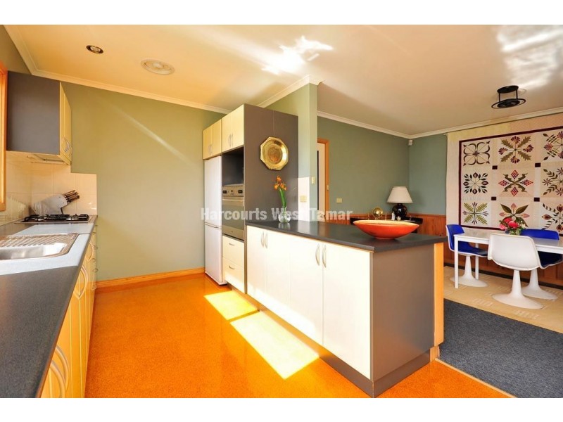 175 Gravelly Beach Road, Blackwall TAS 7275