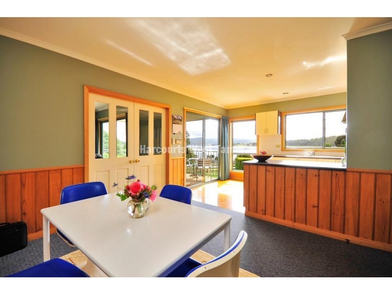 175 Gravelly Beach Road, Blackwall TAS 7275