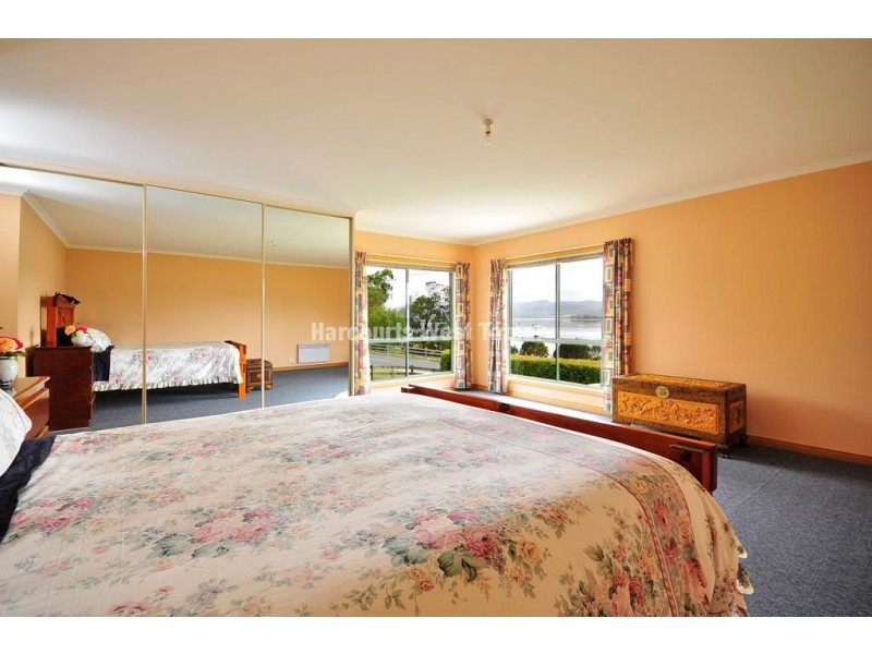 175 Gravelly Beach Road, Blackwall TAS 7275