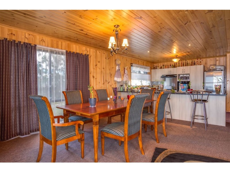 17 Possum Road, Beaconsfield TAS 7270