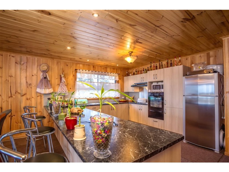 17 Possum Road, Beaconsfield TAS 7270