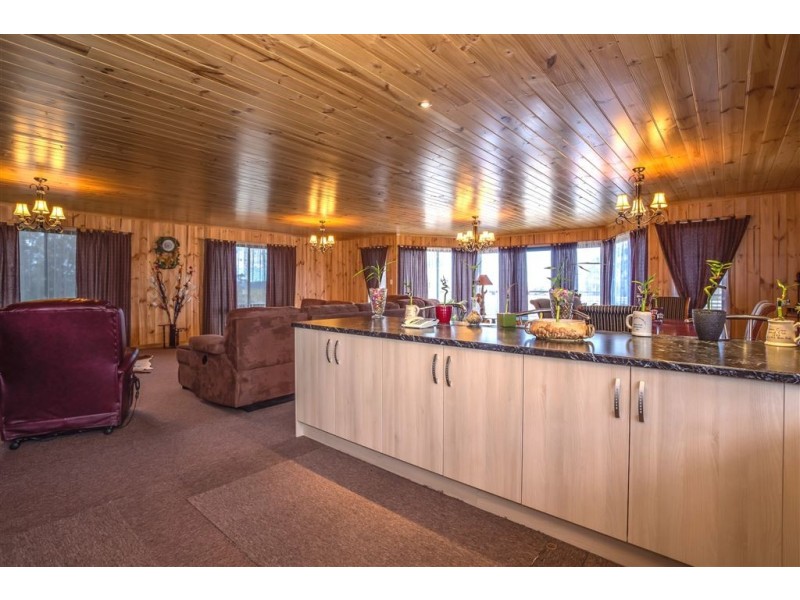 17 Possum Road, Beaconsfield TAS 7270