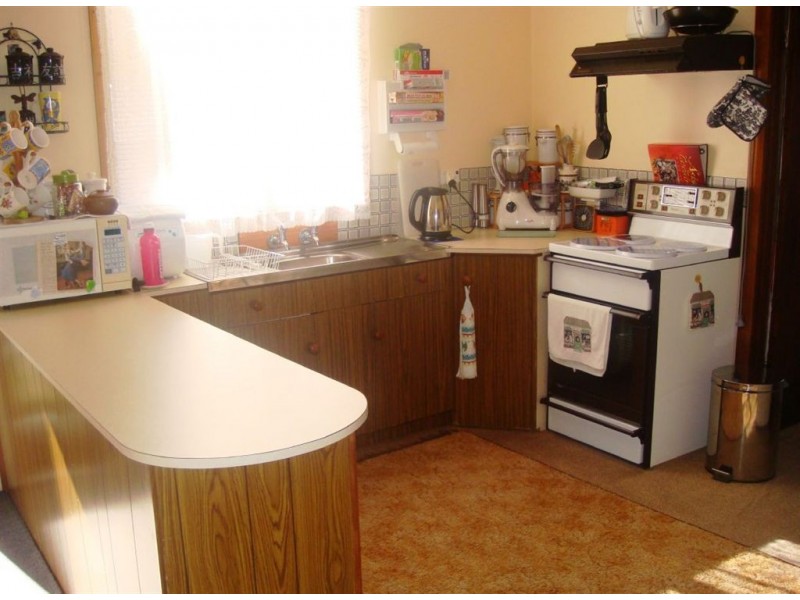 24 Beatty Street, Beauty Point TAS 7270